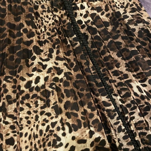 Lumina skirt like new, animal print, size S