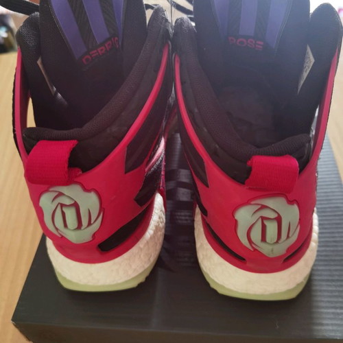 Derrick Rose 6 Boost adidas used basketball shoes size 41 black
