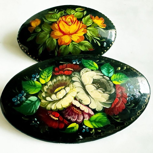 Russian hand-painted pins vintage 1980s used, pack of two