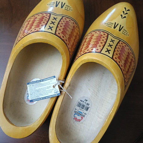 Dutch wooden shoes new