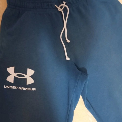 Under Armour tracksuit turquoise like new, size Large