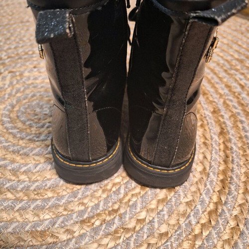 Kotofey black patent boots for girls size 36 used