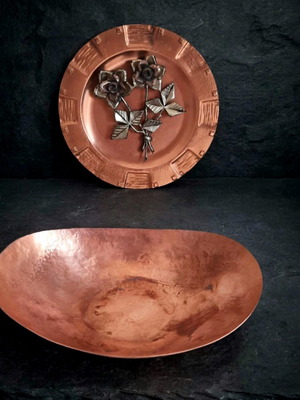 Vintage 1970s copper set, wall plate with roses and oval fruit bowl
