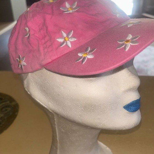 Jockey hat used with embroidered daisies, size L, white and pink