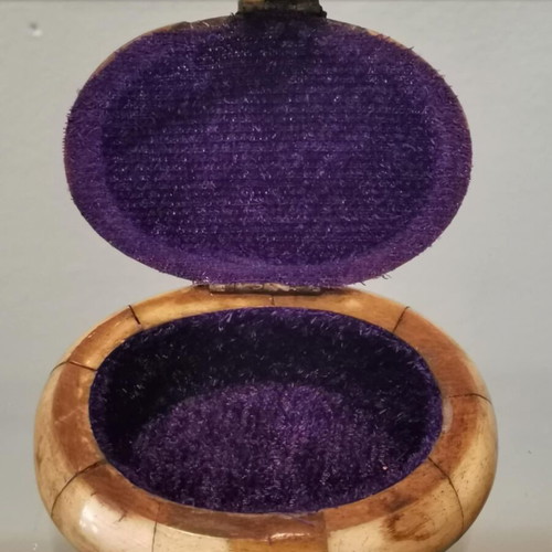 Bone jewelry box vintage used with brass details