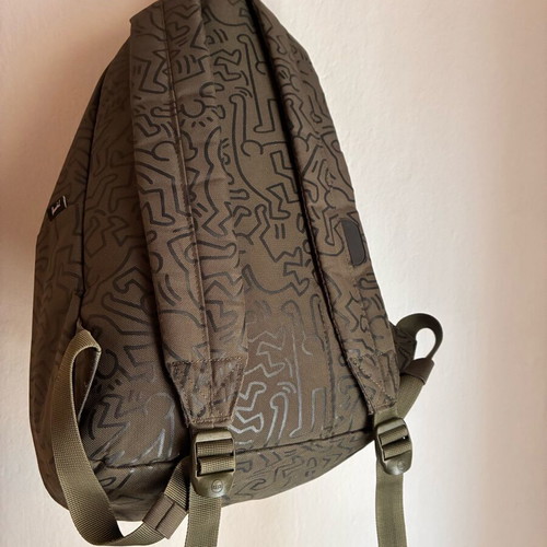 Herschel backpack special edition with Keith Haring print like new, khaki and black