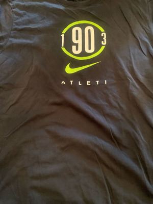 Nike Atletico Madrid T shirt like new, rare, size L