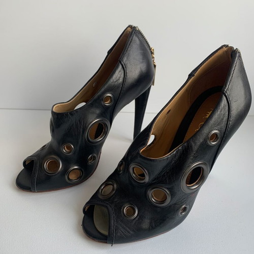 LAMB pumps like new, size 36, black