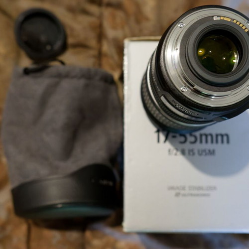 Canon EF-S 17-55mm f/2.8 IS USM lens