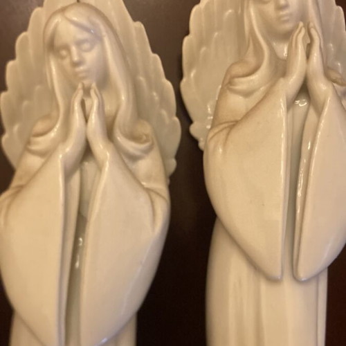 Porcelain angel figures like new, set of 2, 25 cm tall