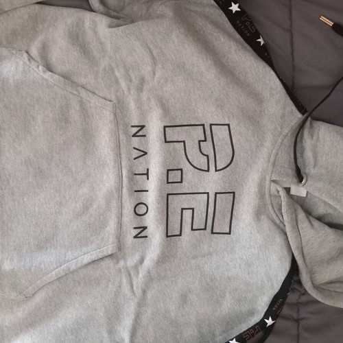 Women's hoodie like new, comfortable and warm