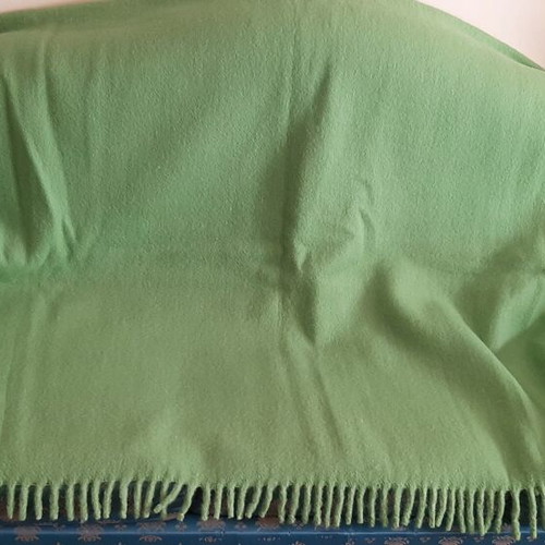 Wool Blanket like new 180×220 cm, green and camel colors, pack of 2