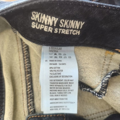 American Eagle classic slim straight jeans size S, vintage indigo wash