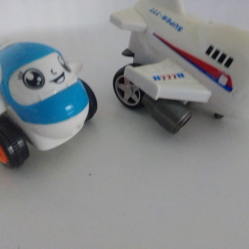 Children's airplanes used, pack of two