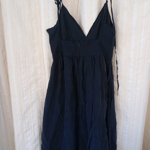 DKNY silk dress like new, black, size M