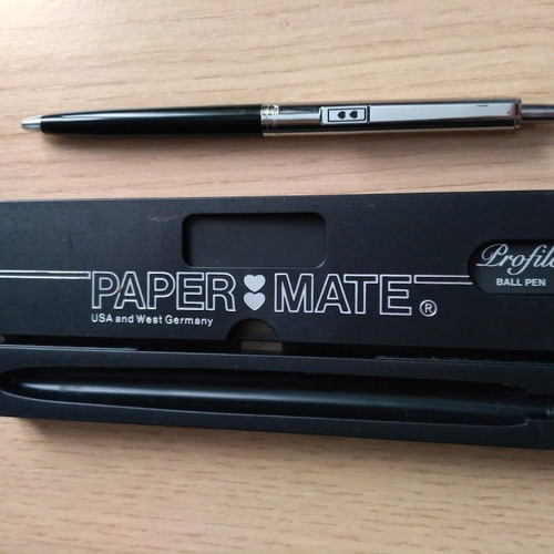 Paper Mate Double Heart Profile колекционна писалка с синьо мастило, като нова