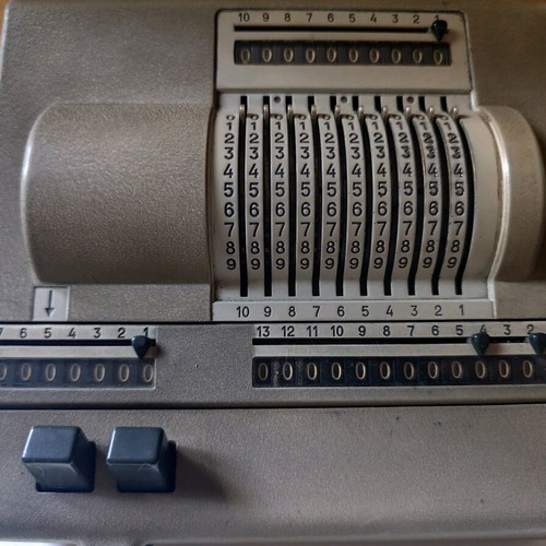 Mechanical calculator Odhner model 239 new