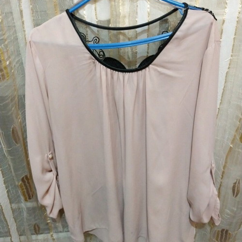 Garantie blouse like new, size L-XL, pink beige with back design