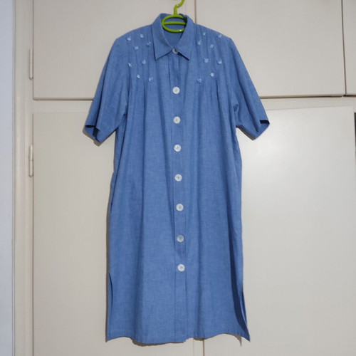 Summer dress size L like new, light blue