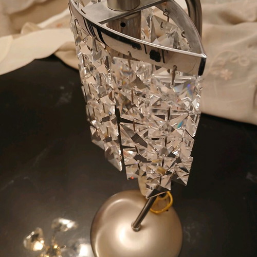 Table lamp with crystals like new