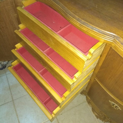 Buffet from 1950 like new with dimensions 1.48x0.49x0.98