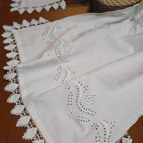 White Handmade Traditional Cutwork Runner Like New
