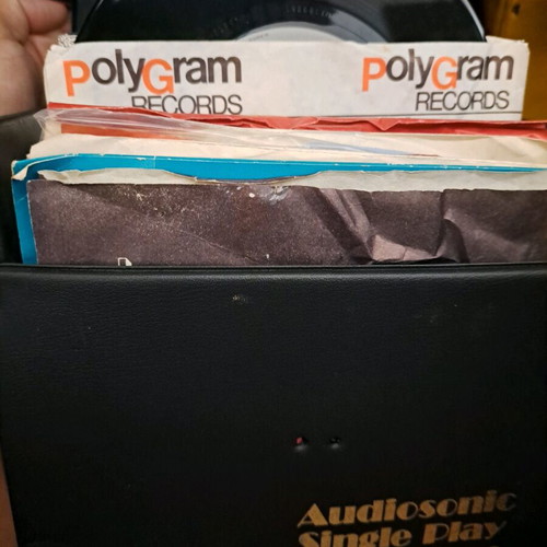 Vinyl records new, over 1000 Greek and foreign singers