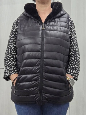 Sleeveless black double face jacket like new, size XL