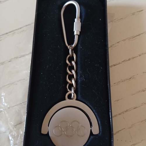 Collectible keychain of the International Olympic Committee new