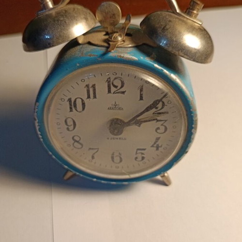 Aradora 4 jewels clock used, needs service