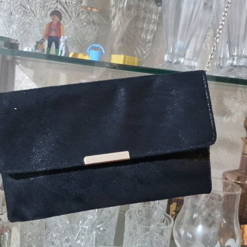 Accessorize black clutch shoulder bag like new with chain