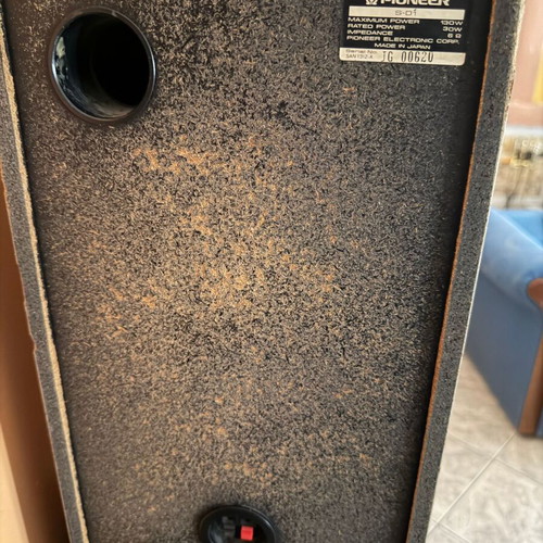 Pioneer S-D1 floor speakers used, 130W