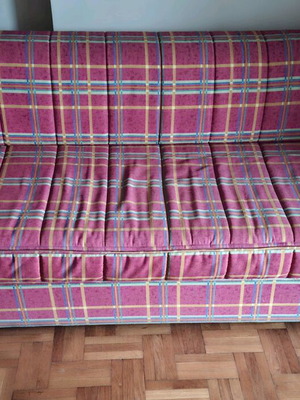 Bessy three-seater sofa like new with storage by Χρυσοβιτσιώτης