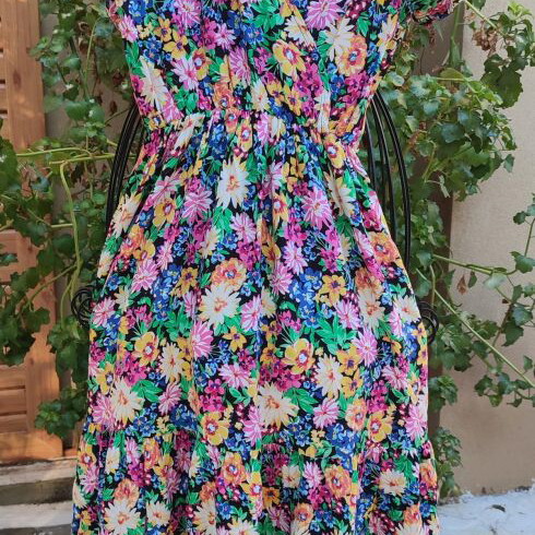 Red Queen Floral Dress size S, new, 50% viscose 50% cotton