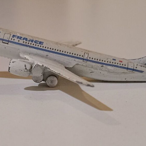 Vintage metal Airbus A300B model airplane Air France used
