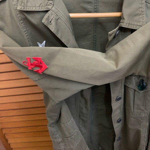 Militaire jacket like new, khaki with pocket embellishments