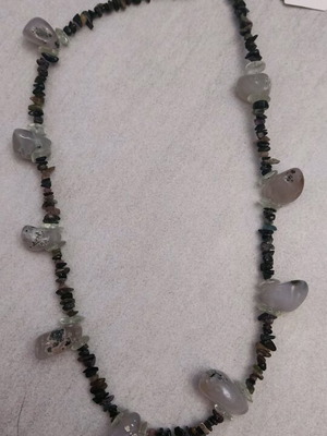 Necklace with semi-precious agate and tourmaline stones new