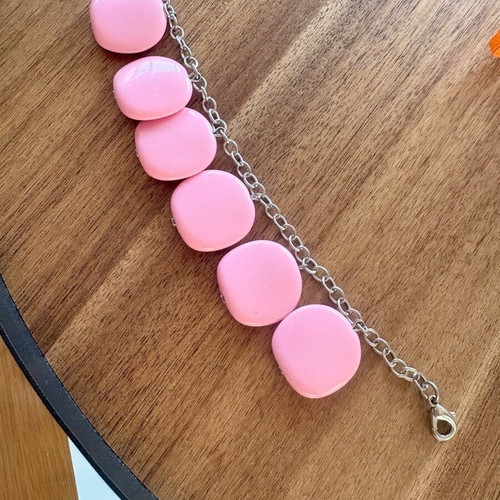 Plastic beads for crafts with bracelet gift like new