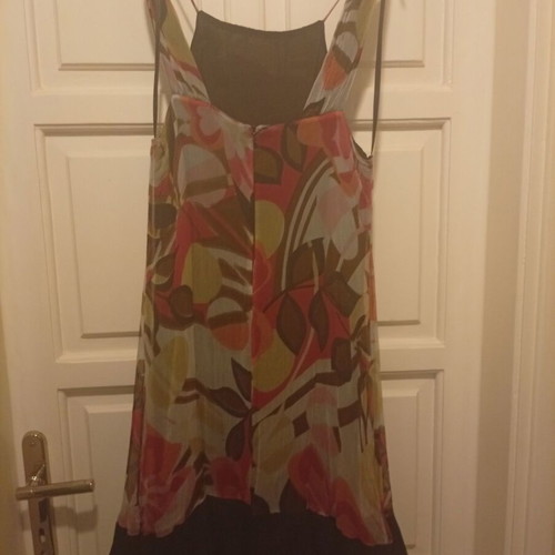 Summer floral off-shoulder dress Mia like new, size 46, black multicolor