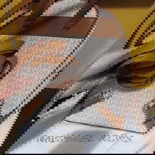 Michael Kors Rhea Zip Πλάτης καινούργιο, vanilla μπεζ και χρυσαφί