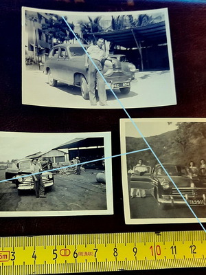 Vintage ασπρόμαυρες φωτογραφίες ανθρώπων με κλασικά αυτοκίνητα, σετ 3