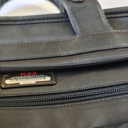 Tumi Alpha Slim Large Screen Leather Briefcase used