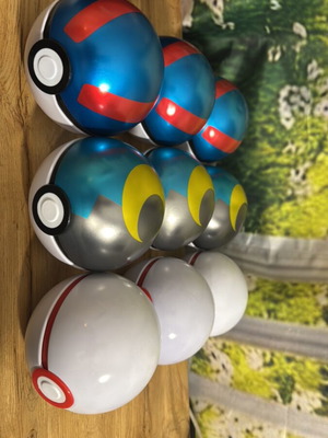 Poké Ball tins, empty