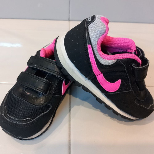 Αθλητικά παπούτσια Nike για κορίτσια Νο.22 μεταχειρισμένα