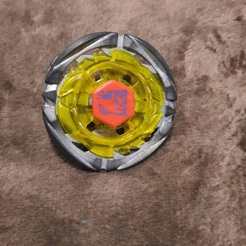 Beyblade 3 used