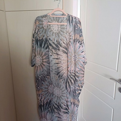 Summer wardrobe with Zara shirt, 2 tunics and Pepe Jeans blouse like new