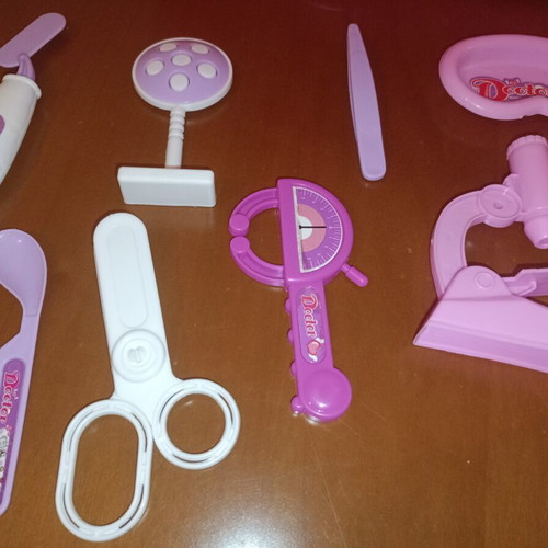 Doctor Super Play Set pink medical kit with 10 accessories like new