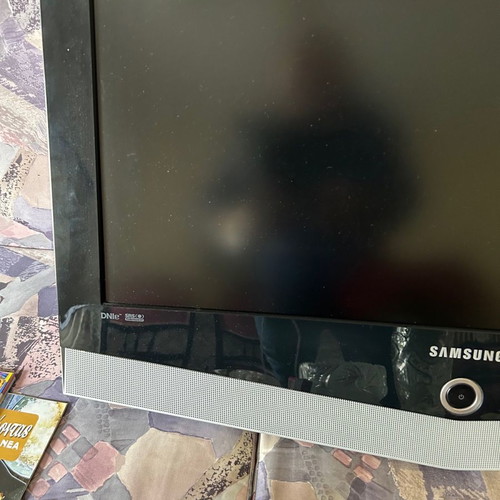 Samsung HD TV model le32r51bx used