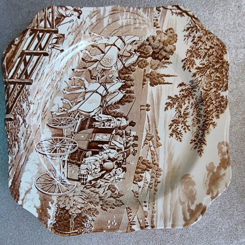 Decorative collectible Johnson Brothers plate from England like new