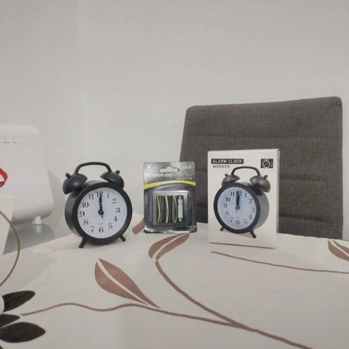 Alarm clock analog tabletop new with alkaline batteries